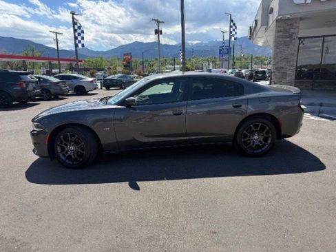 Used 2018 Dodge Charger GT AWD/4WD image 5