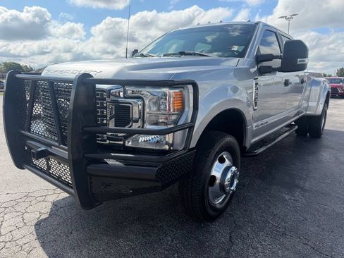 Used 2022 Ford F350 XL w/ STX Appearance Package AWD/4WD image 9