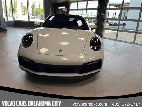 Used 2020 Porsche 911 Carrera S RWD image 2