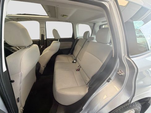 Used 2016 Subaru Forester 2.5i Premium w/ All-Weather Package AWD/4WD image 27