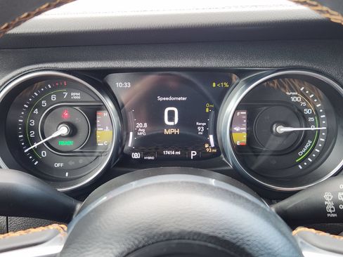 Used 2023 Jeep Wrangler Unlimited Sahara AWD/4WD image 24