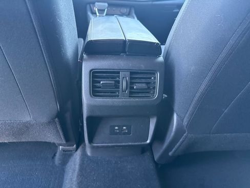 Used 2023 Nissan Rogue SV image 30