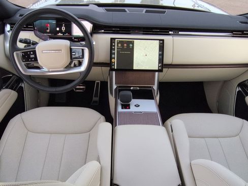 New 2026 Land Rover Range Rover SE image 22