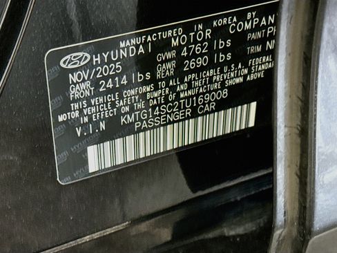 Used 2026 Genesis G70 2.5T RWD image 12
