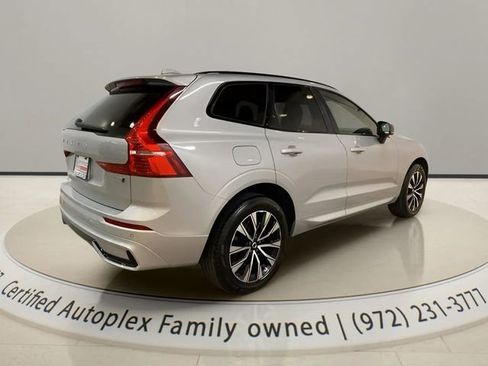Used 2025 Volvo XC60 B5 Core AWD/4WD image 5
