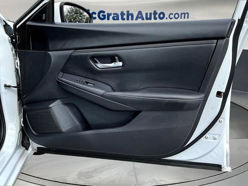 Used 2023 Nissan Sentra SV FWD image 29