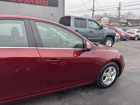 Used 2015 Chevrolet Cruze LT image 10