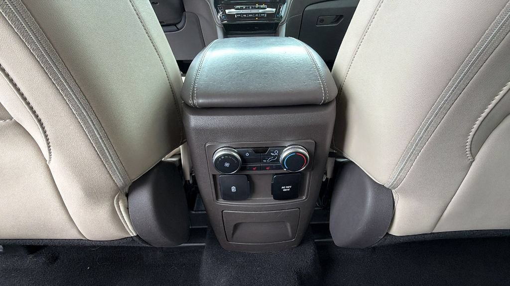 Used 2022 Ford Explorer Platinum w/ Equipment Group 601A AWD/4WD image 25