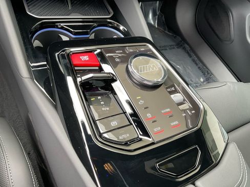 New 2027 BMW M5 Touring AWD/4WD image 20