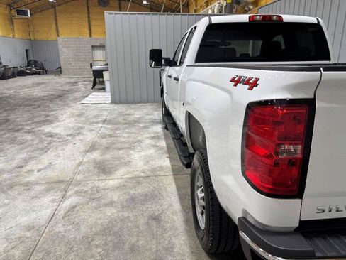 Used 2019 Chevrolet Silverado 2500 W/T AWD/4WD image 9
