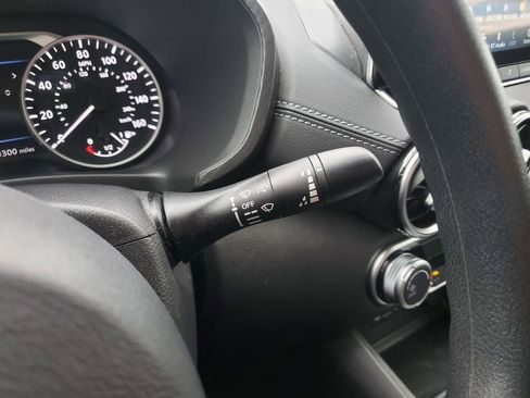 Used 2023 Nissan Sentra SV image 22