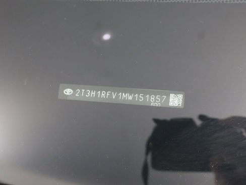 Used 2021 Toyota RAV4 LE image 42