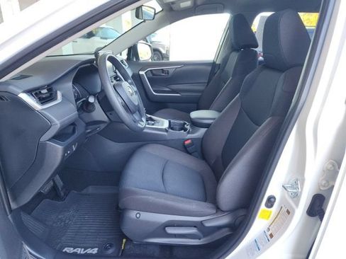 Used 2020 Toyota RAV4 LE w/ All Weather Liner Package AWD/4WD image 17
