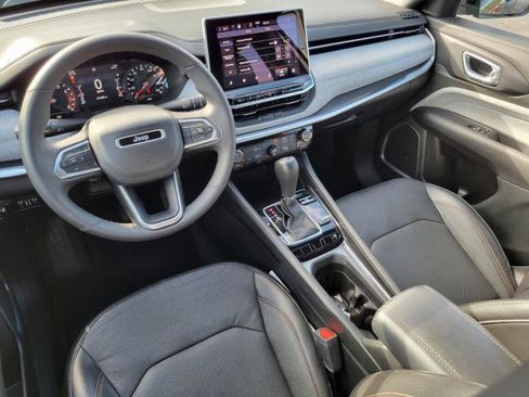 Used 2023 Jeep Compass Latitude AWD/4WD image 27