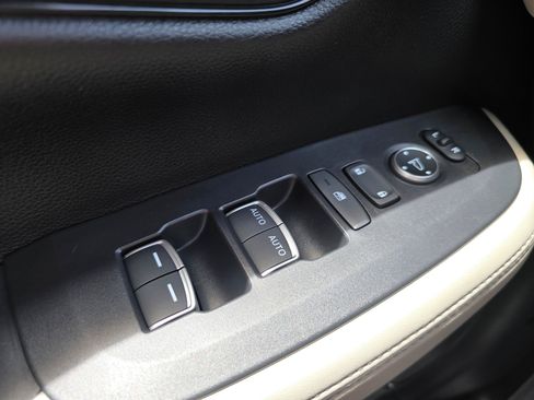 Used 2026 Honda HR-V EX-L image 25