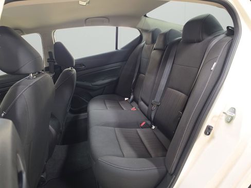 Used 2025 Nissan Altima 2.5 SV FWD image 14