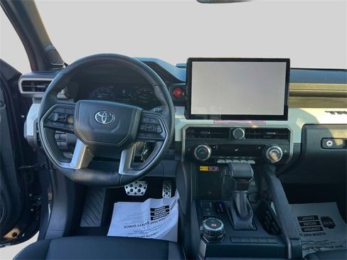 Used 2024 Toyota Tacoma TRD Sport image 16