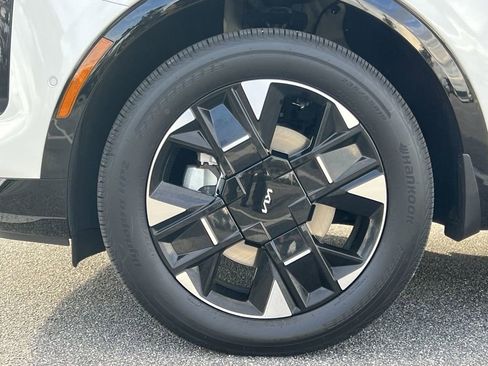 Used 2026 Kia Sportage SX Prestige image 11