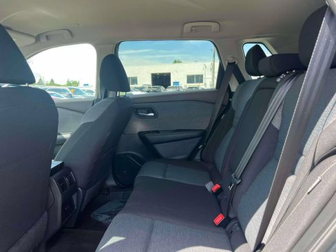 Used 2023 Nissan Rogue SV AWD/4WD image 12