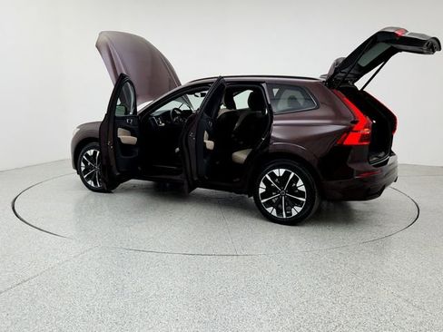 New 2026 Volvo XC60 B5 Plus w/ Climate Package image 12