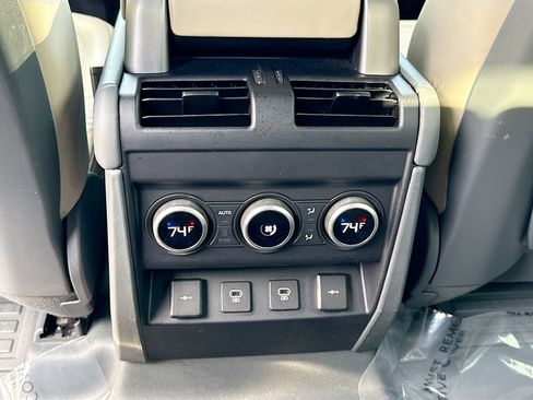 Used 2022 Land Rover Defender 110 XS Edition image 20