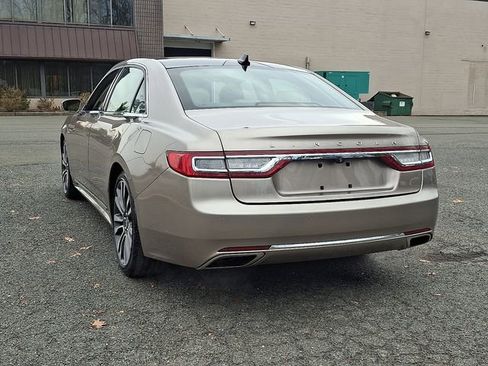 Used 2018 Lincoln Continental Select w/ Continental Climate Package image 8