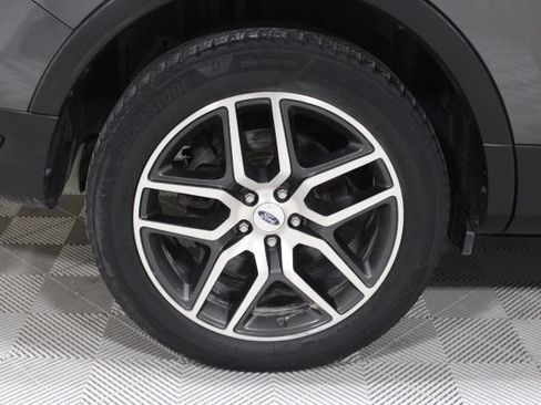 Used 2018 Ford Explorer Sport AWD/4WD image 46