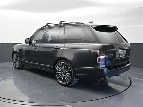 Used 2022 Land Rover Range Rover Westminster Edition image 3