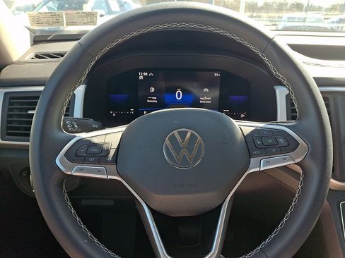 Certified 2023 Volkswagen Atlas SE image 19