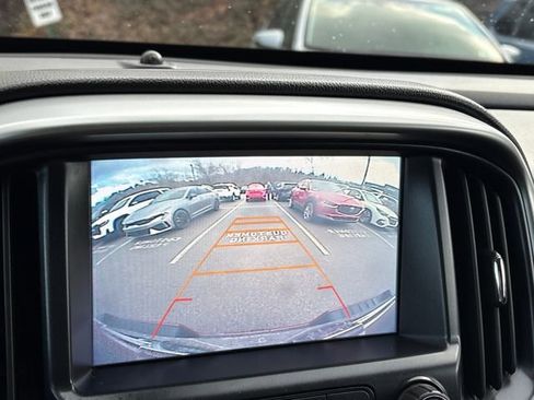 Used 2016 Chevrolet Colorado LT w/ LT Convenience Package image 17