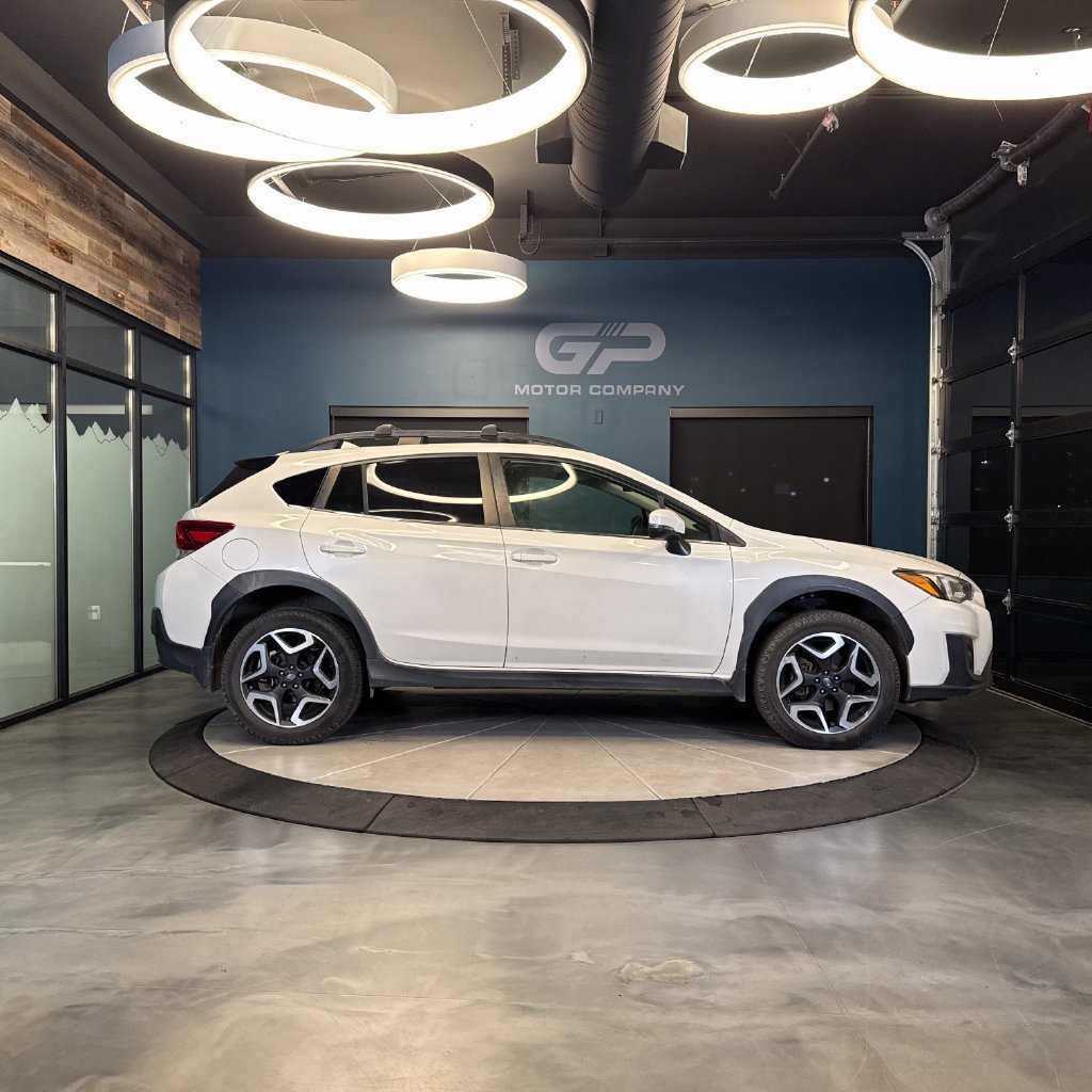Used 2019 Subaru Crosstrek 2.0i Limited w/ Moonroof Package w/Navigation AWD/4WD image 2