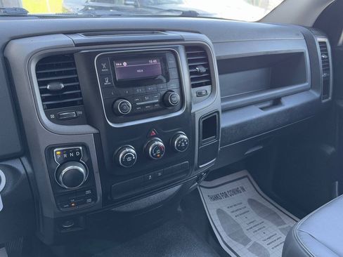 Used 2018 RAM 1500 Tradesman w/ Chrome Appearance Group AWD/4WD image 15
