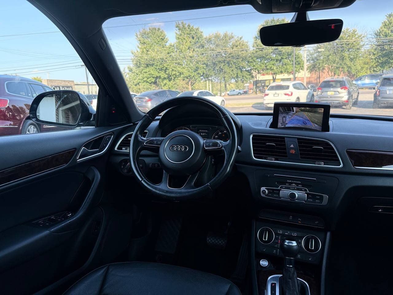 Used 2017 Audi Q3 2.0T Premium Plus w/ Premium Plus Package FWD image 23