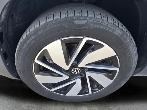 Used 2025 Volkswagen Atlas SE image 30