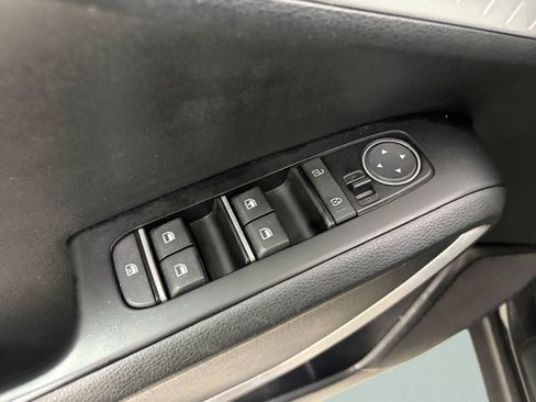 Used 2023 Kia Soul LX w/ Option Group 015 FWD image 20