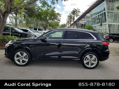 Certified 2025 Audi Q5 Premium w/ Premium Plus AWD/4WD image 11