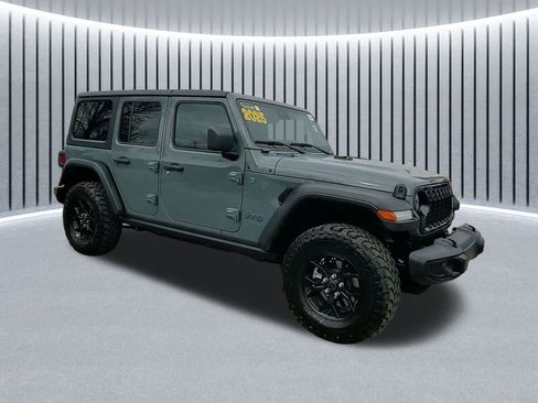 Used 2025 Jeep Wrangler Willys 4xe image 2