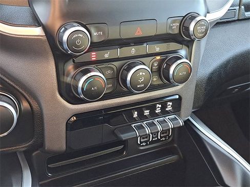 Used 2021 RAM 1500 Big Horn image 19
