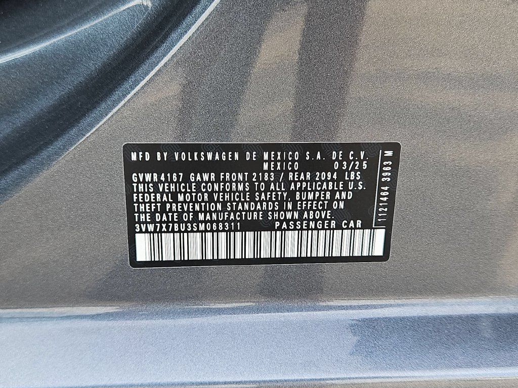 Used 2025 Volkswagen Jetta SE FWD image 35