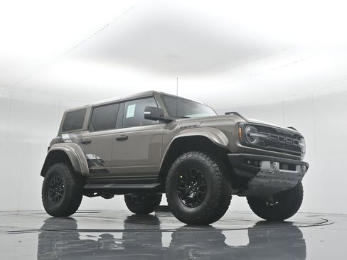 New 2025 Ford Bronco Raptor image 3