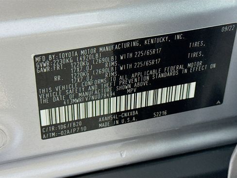 Used 2022 Toyota RAV4 LE image 39