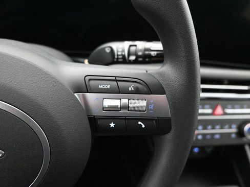 New 2026 Hyundai Tucson SE image 18