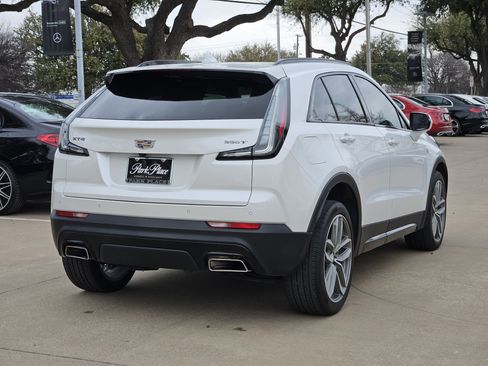 Used 2022 Cadillac XT4 Sport image 9