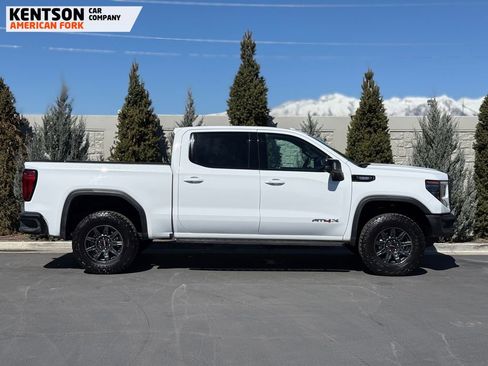 Used 2024 GMC Sierra 1500 AT4X image 11