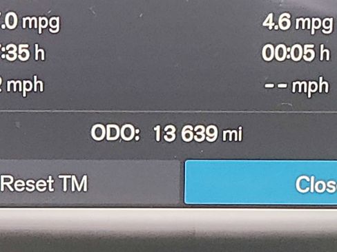 Certified 2024 Volvo XC60 B5 Plus w/ Protection Package Premier AWD/4WD image 18