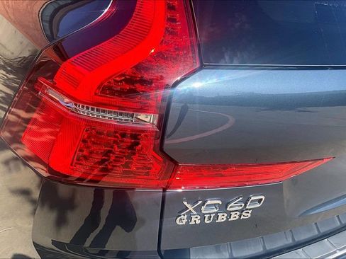 Certified 2024 Volvo XC60 B5 Plus w/ Protection Package Premier AWD/4WD image 31