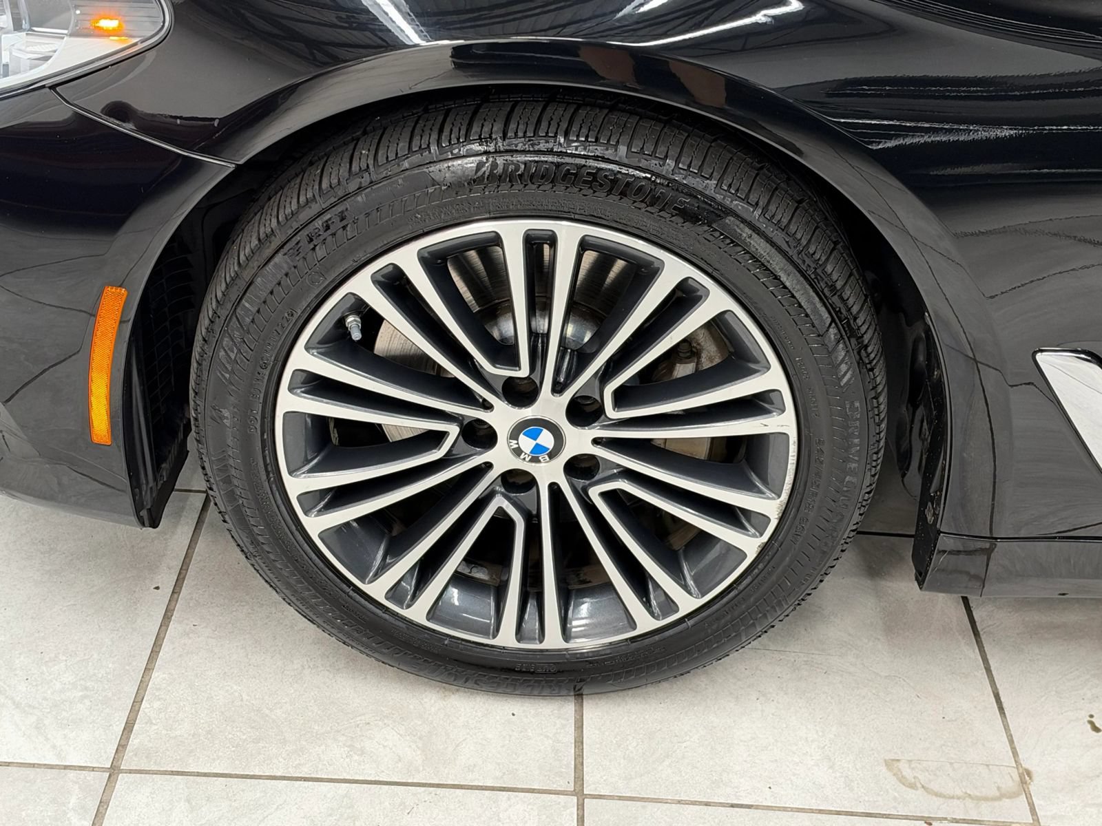 Used 2017 BMW 540i RWD image 39