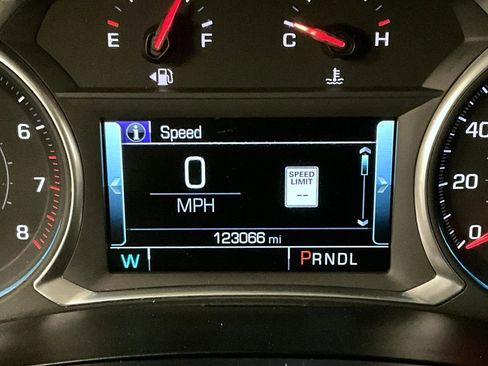 Certified 2018 Chevrolet Traverse LT image 14