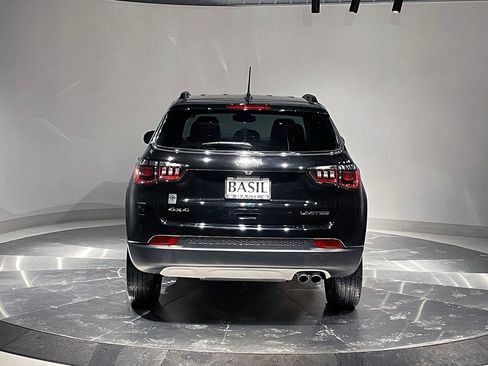 Used 2022 Jeep Compass Limited image 12