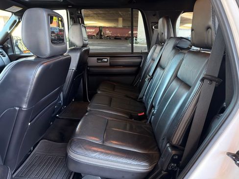 Used 2017 Ford Expedition Platinum AWD/4WD image 45